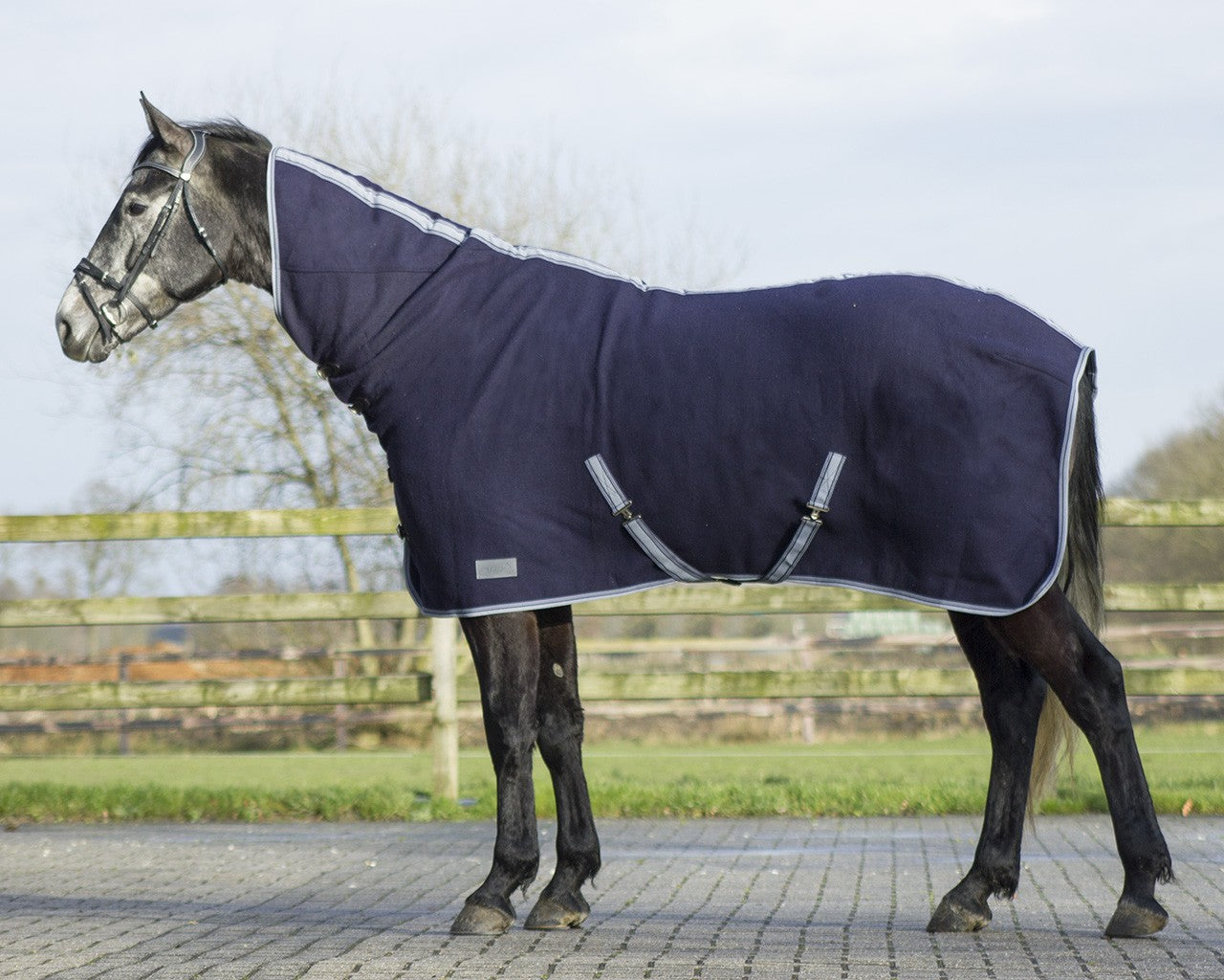 Couverture en laine QHP avec sangles et couverture pour le cou du cheval