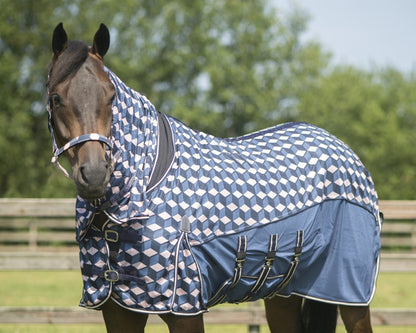 Couverture anti-mouches confortable avec encolure fixe et couverture hexagonale QHP pour chevaux