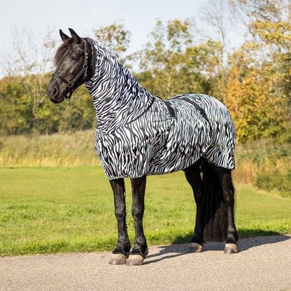 Couverture anti-eczéma spécialement conçue pour les chevaux frisons.