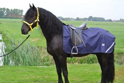 Uitrijdeken waterdicht met fleecevoering paardendeken