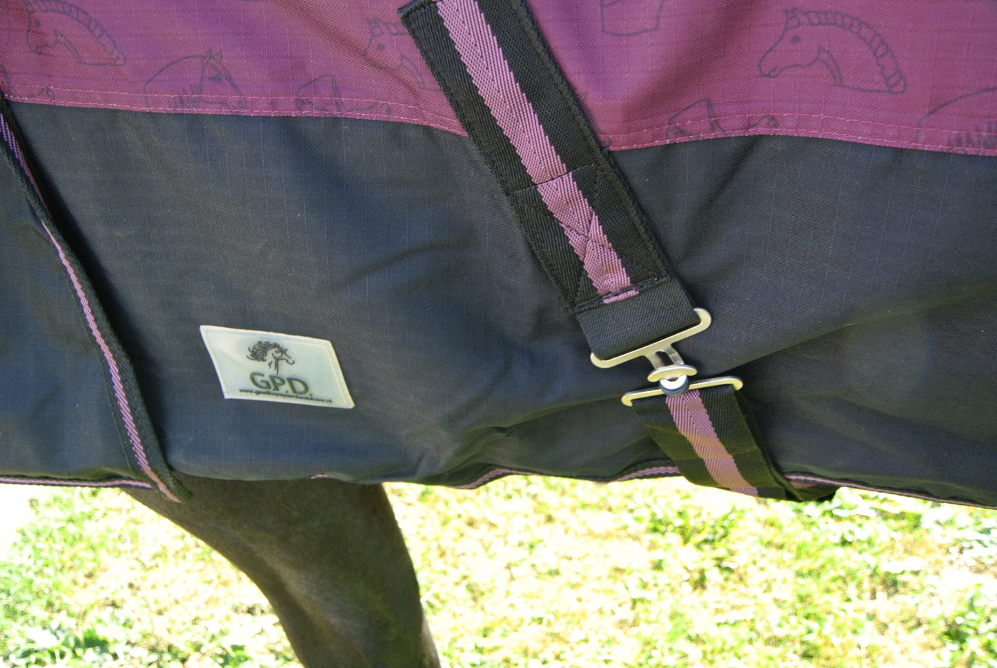 Regendeken de luxe 300 gram Zwart/wine red